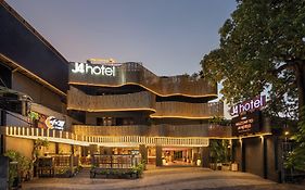 J4 Hotels Legian